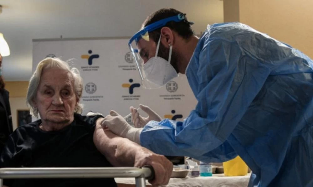 Εμβόλιο: Ποια η πιθανότητα θρόμβωσης μετά τη δεύτερη δόση;